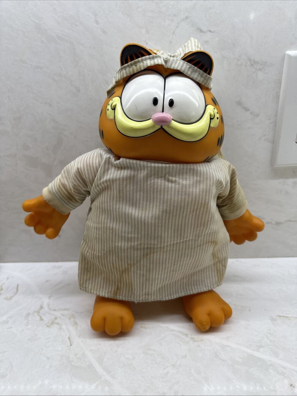 SUPER RARE!!! Goodnight Garfield Collector Item Vintage Works Rubber Face Plush